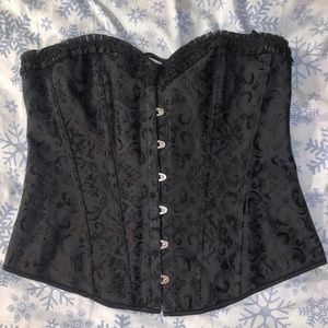 corset never worn, large, doesn’t fit me